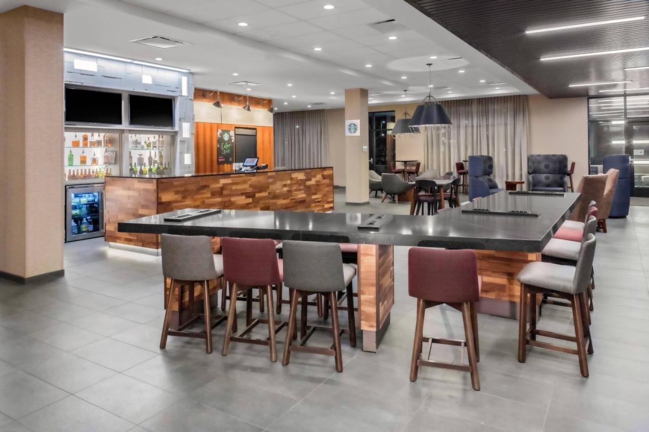 Hotel Courtyard By Marriott East Lansing Okemos Esterno foto